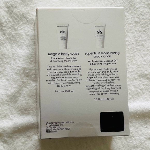 Alo YOGA body duo NWT - Picture 2 of 3
